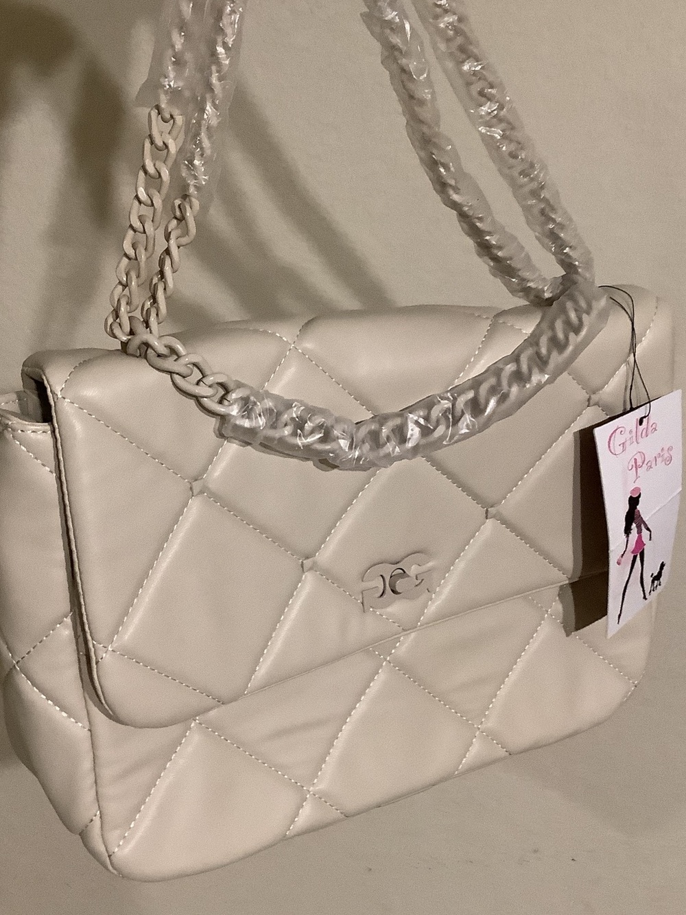 Gilda Paris Cream Quilted Shoulder Bag with Chain Strap